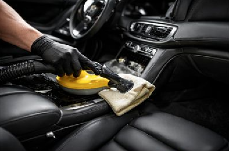 nettoyage intérieur de voiture à domicile